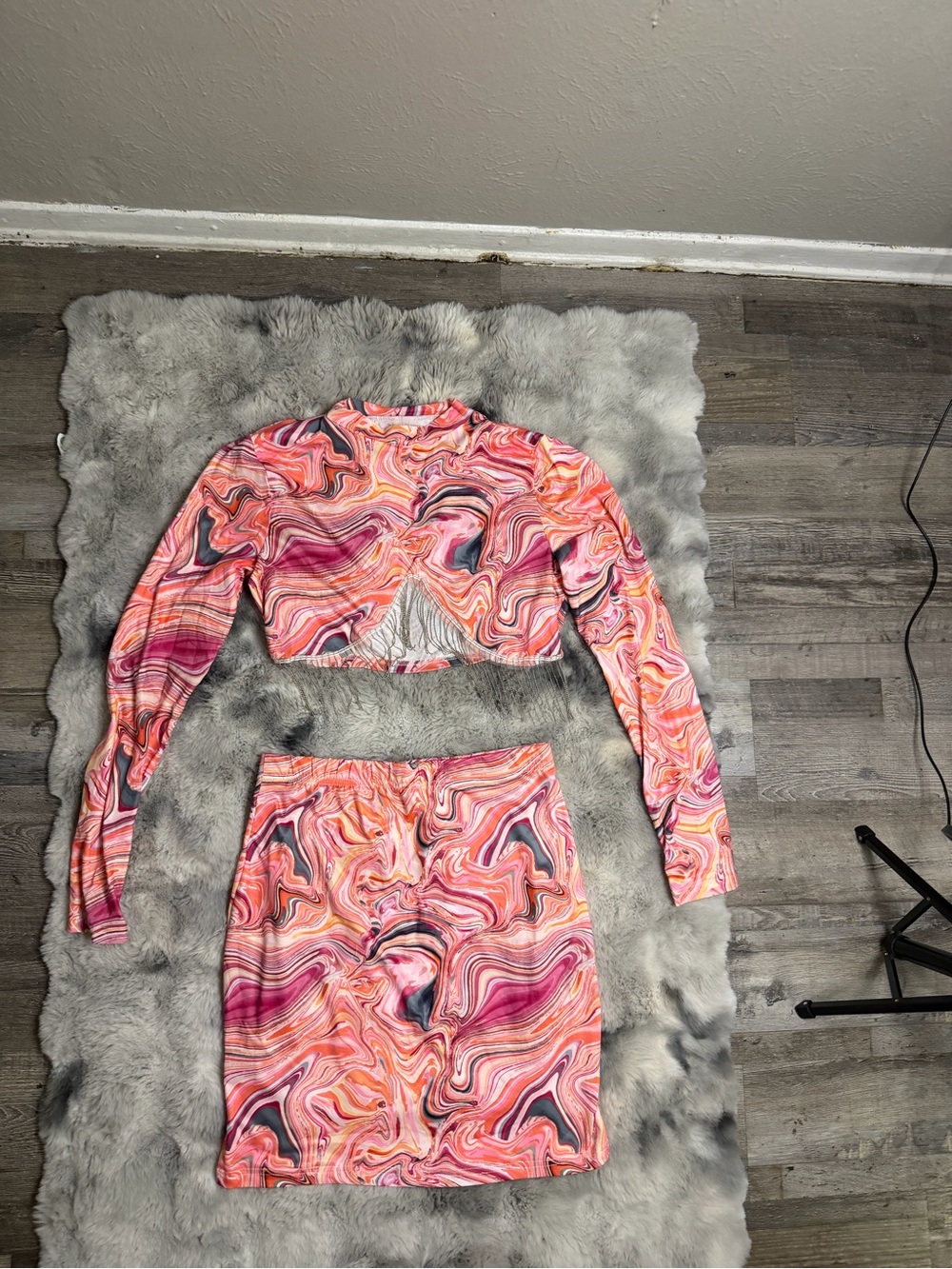 Girls' Pink Marble Print Two-Piece Skirt Set